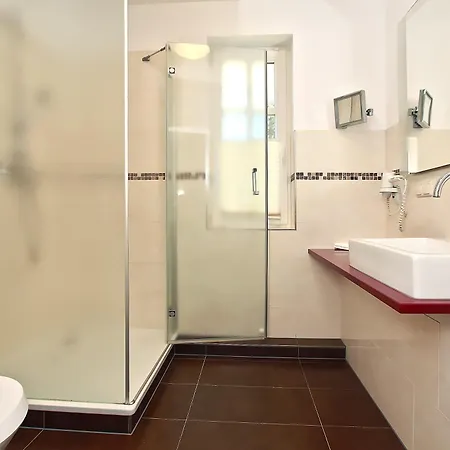 Saatmann Komfort 4 Апартаменты *